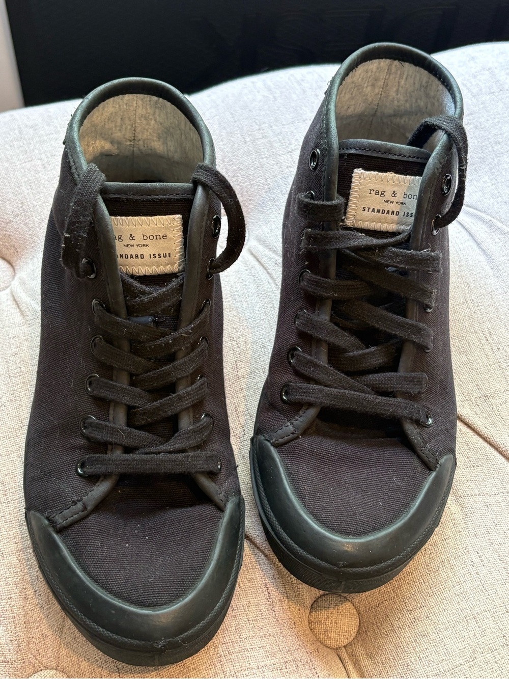 rag & bone Black Canvas Standard Issue High-Top Sneaker (35)